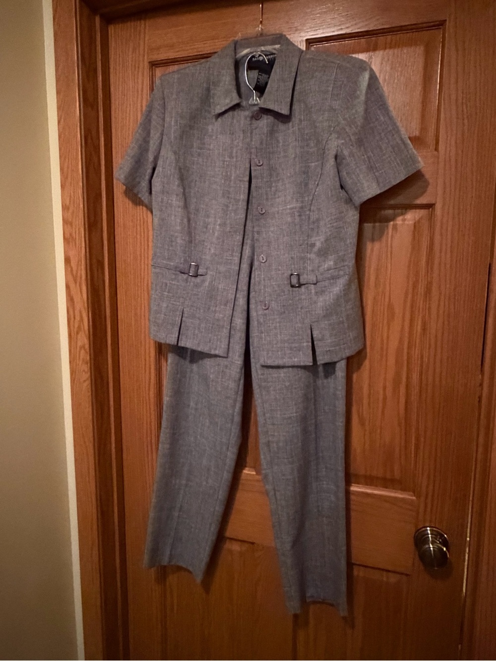 Sag Harbor Gray Short-Sleeve Pant Suit - Jacket and Pants (Blazer and Trousers)